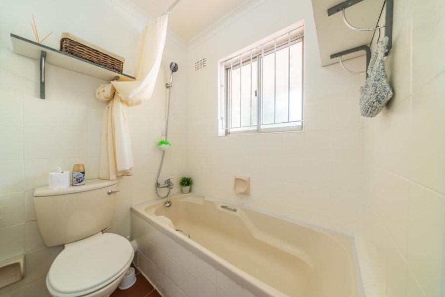 To Let 2 Bedroom Property for Rent in La Colline Western Cape